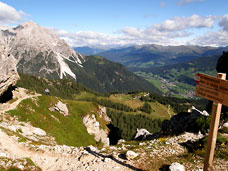 Rotwandwiesen Burgstall Sexten Dolomiten