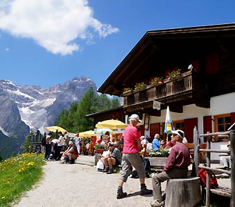 Rotwandwiesenhütte, Rotwandwiesen, Sextner Dolomiten, Sexten